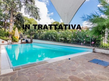 Villa unifamiliare con piscina, via Olivella  